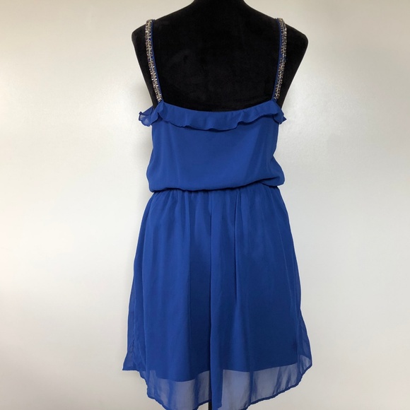 Elegant Blue Ruffle Dress - Picture 4 of 6